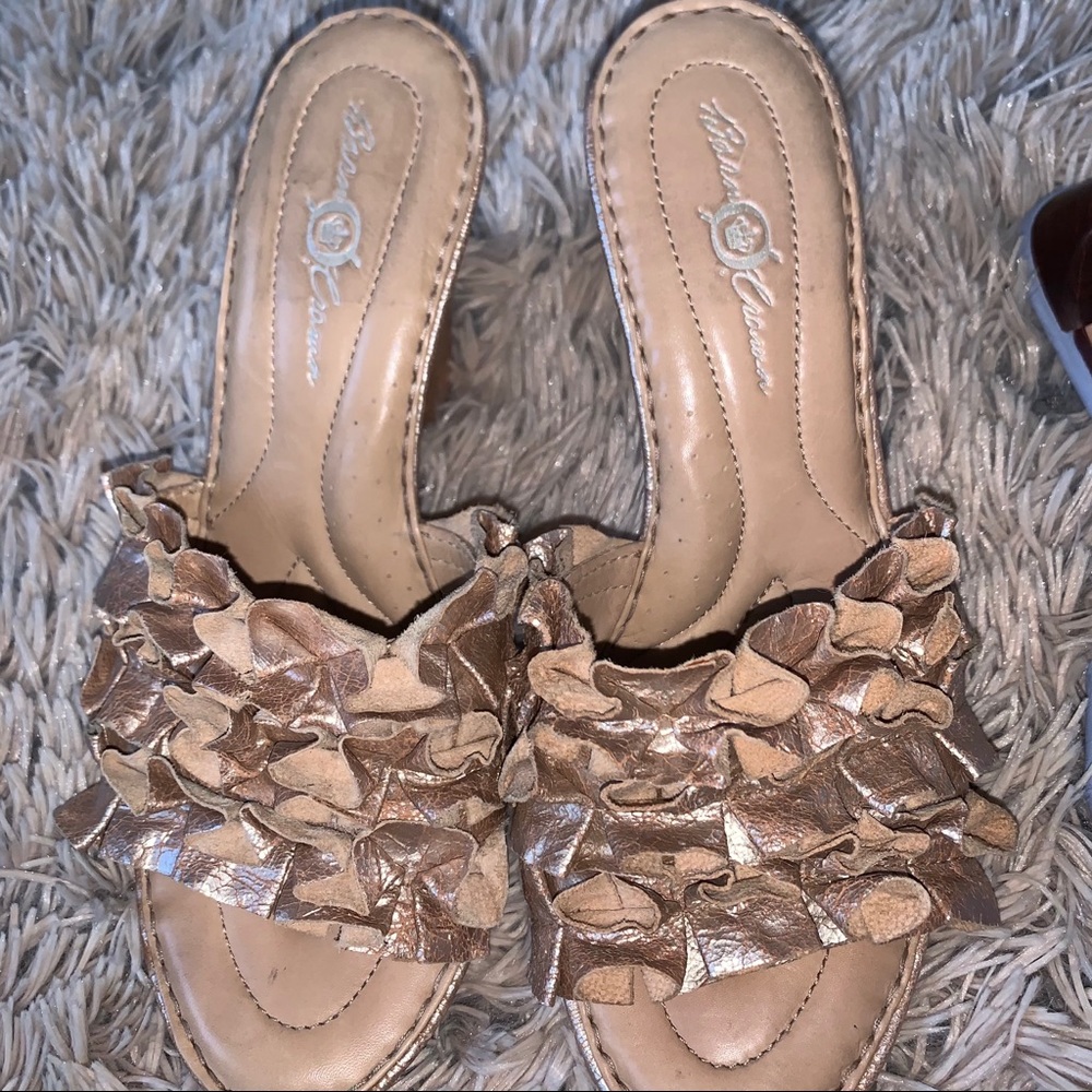 gold wedges